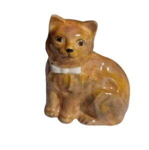 ROYAL TARA cat with bow fine bone china hand painted in Ireland SIGNED MH